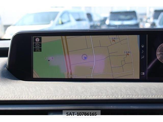 Lexus UX 2021-08 363083-1