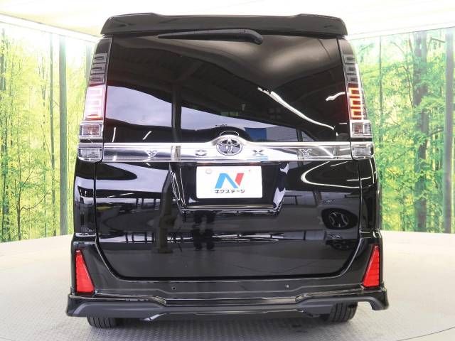 Toyota VOXY 2020-12 10230-17