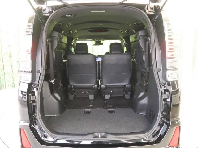 Toyota VOXY 2020-12 10230-12
