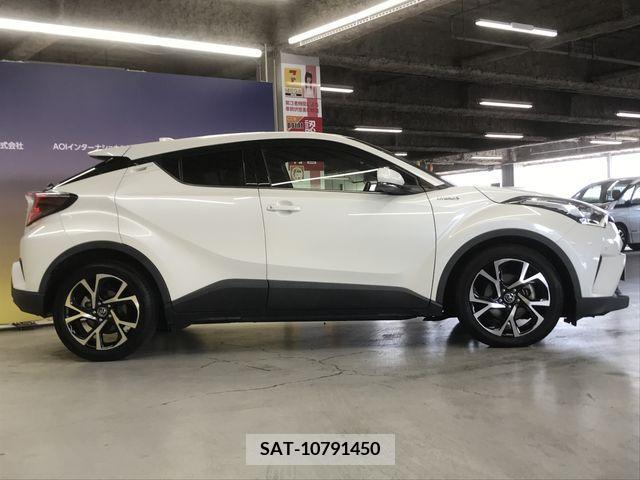 Toyota C-HR 2017-05 264178-5