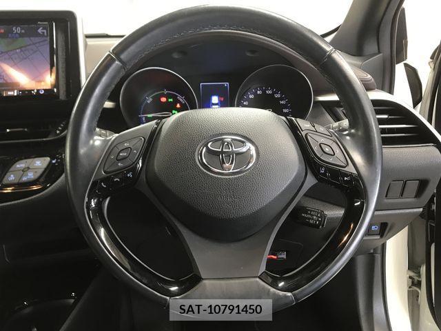 Toyota C-HR 2017-05 264178-18