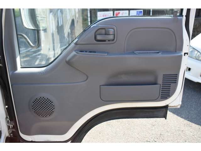 Isuzu ELF TRUCK 2013-06 11610-7