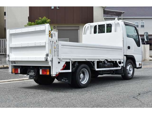 Isuzu ELF TRUCK 2013-06 11610-2
