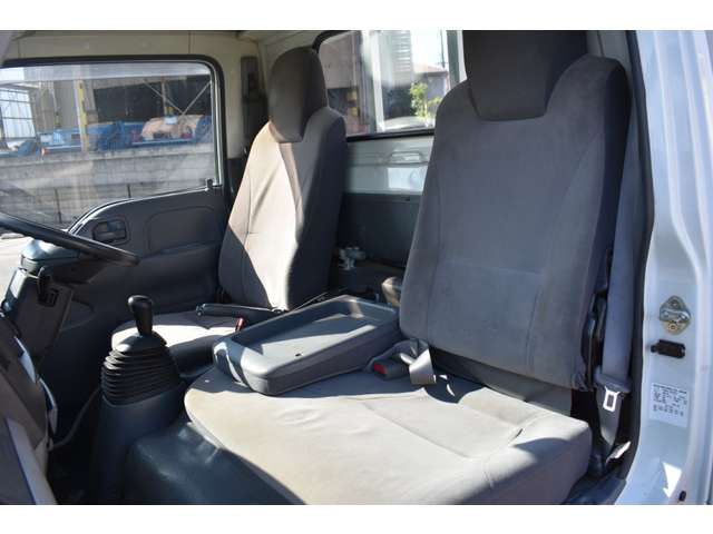 Isuzu ELF TRUCK 2013-06 11610-5