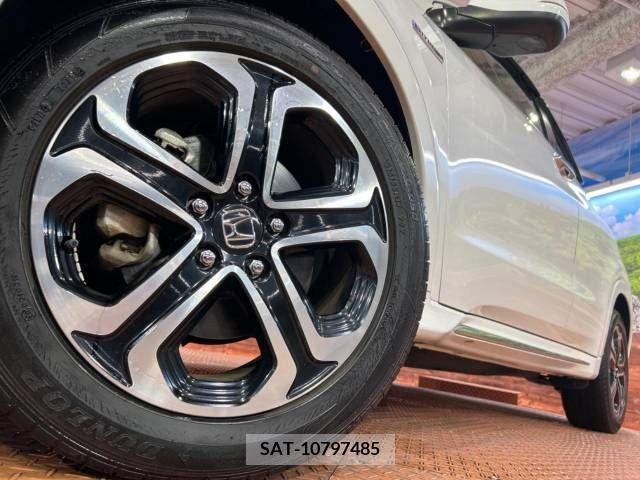 Honda VEZEL 2018-05 349586-13