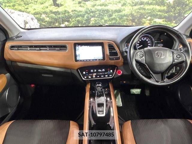 Honda VEZEL 2018-05 349586-1