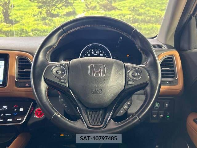 Honda VEZEL 2018-05 349586-11