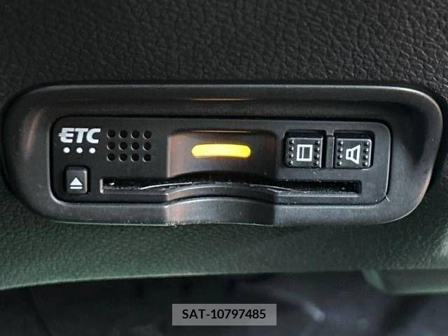 Honda VEZEL 2018-05 349586-7