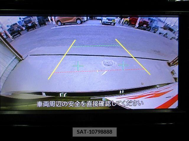 Nissan NOTE 2013-08 279960-11