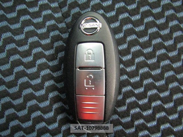 Nissan NOTE 2013-08 279960-15