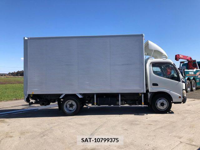 Hino DUTRO 2005-09 218281-3
