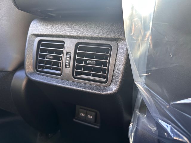 Toyota HARRIER HYBRID 2023-09 28029-26