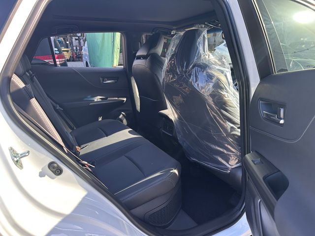 Toyota HARRIER HYBRID 2023-09 28029-28