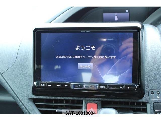 Toyota VOXY 2018-09 321592-1