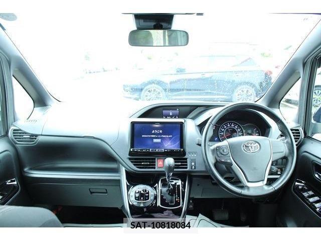 Toyota VOXY 2018-09 321592-16
