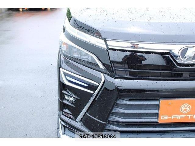 Toyota VOXY 2018-09 321592-11