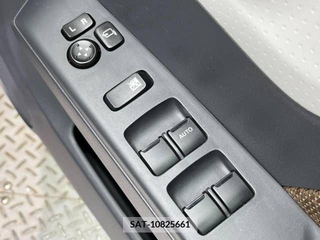 Nissan MOCO 2013-12 324589-7