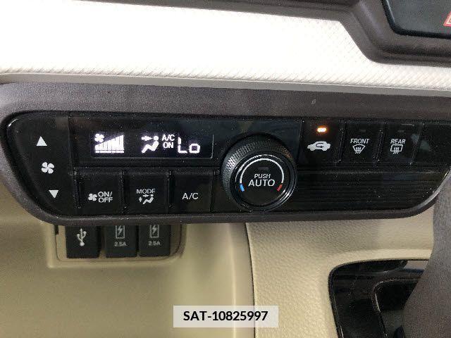 Honda N BOX 2019-07 344838-14