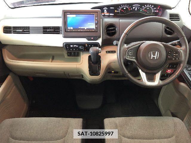 Honda N BOX 2019-07 344838-1