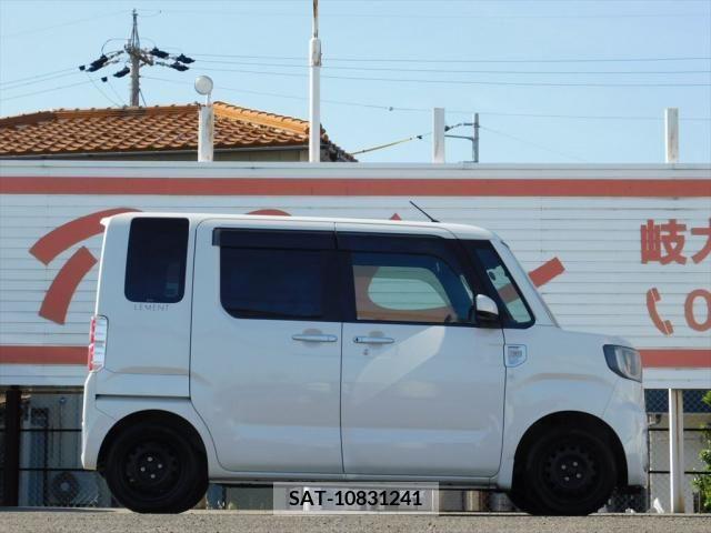 Daihatsu WAKE 2015-09 290086-4
