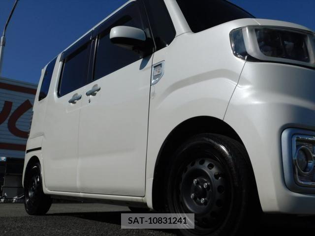Daihatsu WAKE 2015-09 290086-14