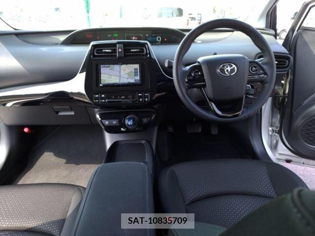 Toyota PRIUS 2021-02 322469-2
