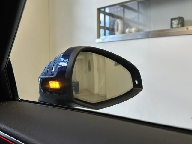 Audi A4 2021-03 14708-13