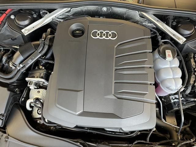 Audi A4 2021-03 14708-17