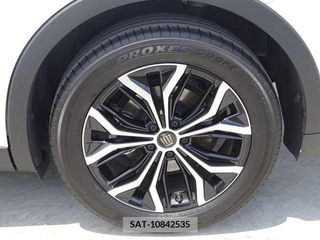Toyota CROWN 2023-04 379548-14