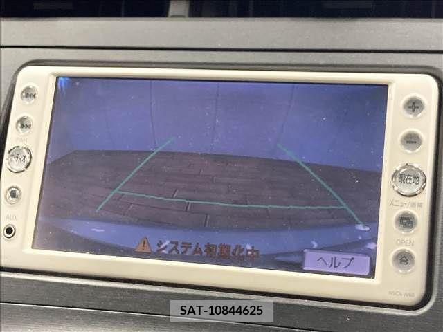 Toyota PRIUS 2011-01 217158-4