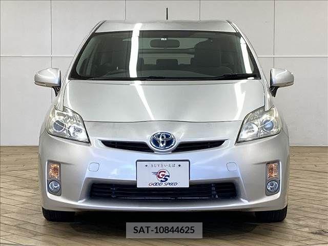 Toyota PRIUS 2011-01 217158-2