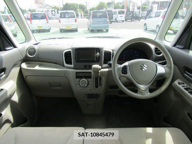 Suzuki SPACIA 2013-07 341697-1