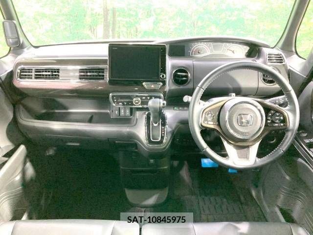 Honda N BOX CUSTOM 2018-04 279053-1