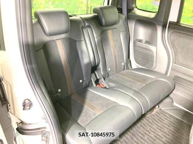 Honda N BOX CUSTOM 2018-04 279053-9