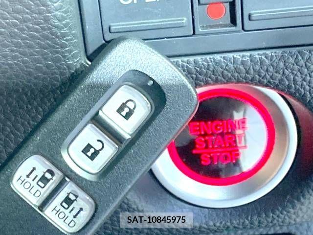 Honda N BOX CUSTOM 2018-04 279053-7