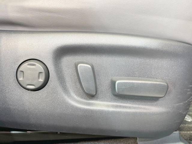 Toyota HARRIER 2016-07 8813-7