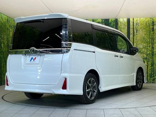 Toyota VOXY 2019-11 193944-18