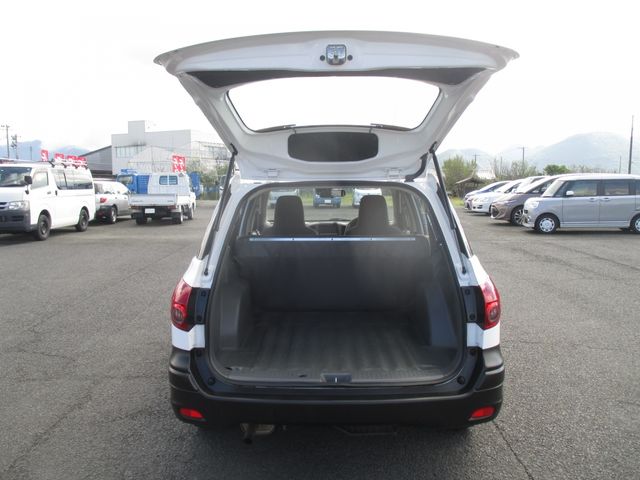 Mitsubishi LANCER CARGO 2018-05 16594-7