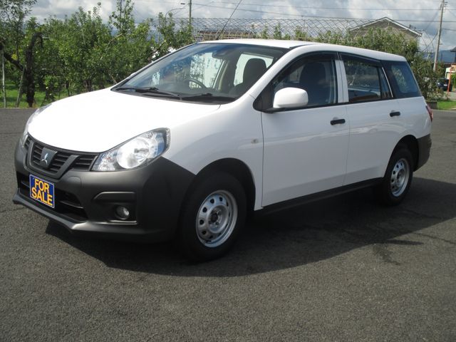 Mitsubishi LANCER CARGO 2018-05 16594-0