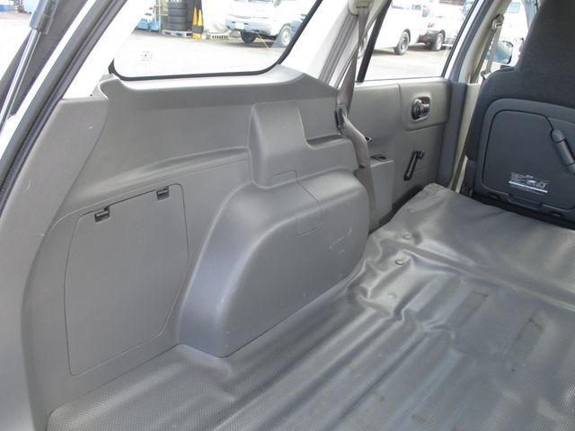 Mitsubishi LANCER CARGO 2018-05 16594-11