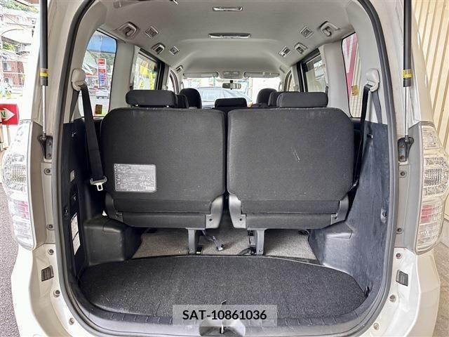 Toyota VOXY 2012-07 321334-12