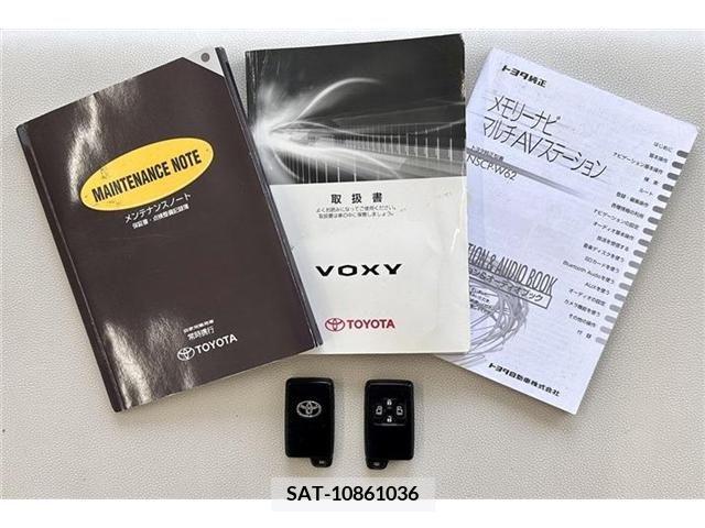 Toyota VOXY 2012-07 321334-19