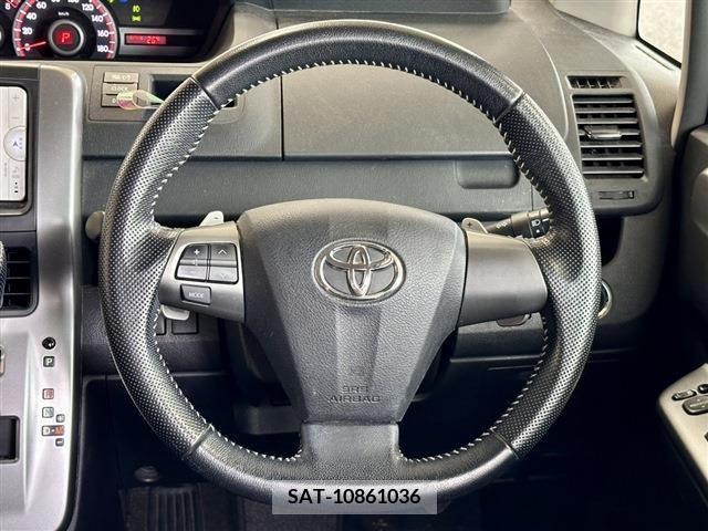 Toyota VOXY 2012-07 321334-5
