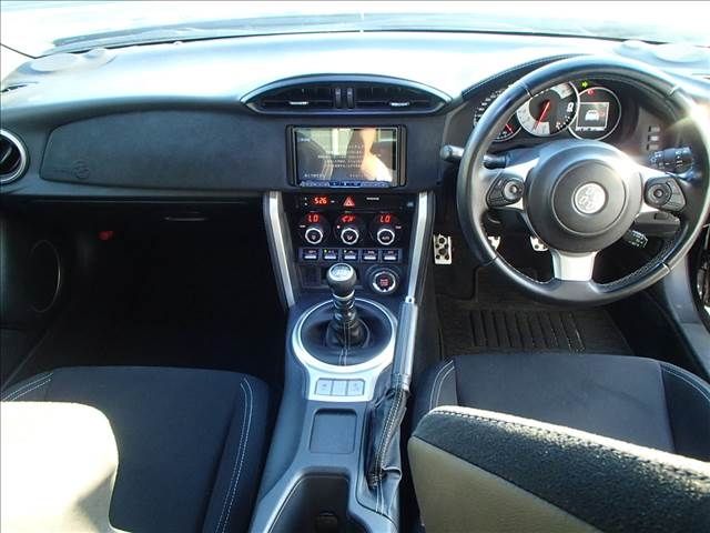 Toyota 86 2018-10 22965-2