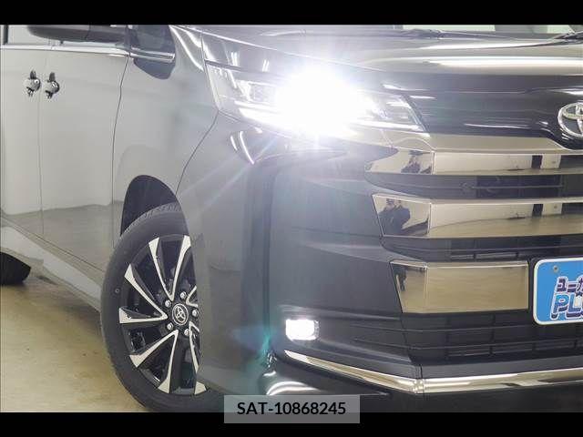 Toyota NOAH 2023-09 220382-22