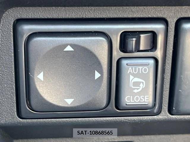 Nissan JUKE 2013-04 253712-6