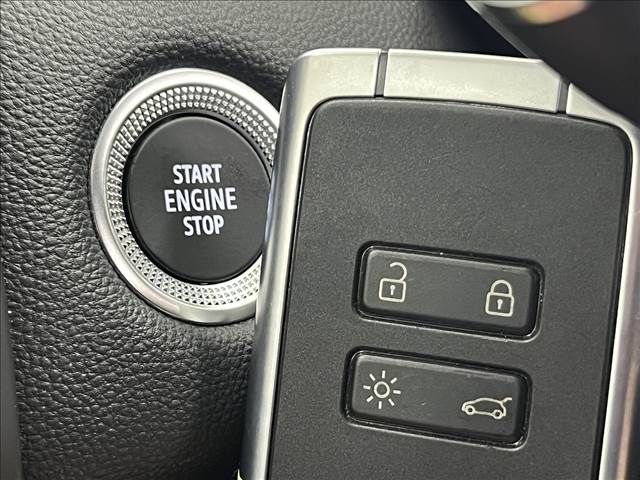 Renault CAPTUR 2021-10 12167-9