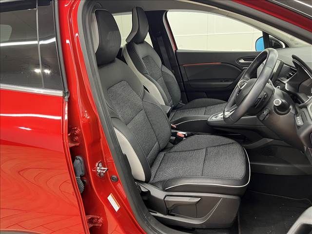 Renault CAPTUR 2021-10 12167-11