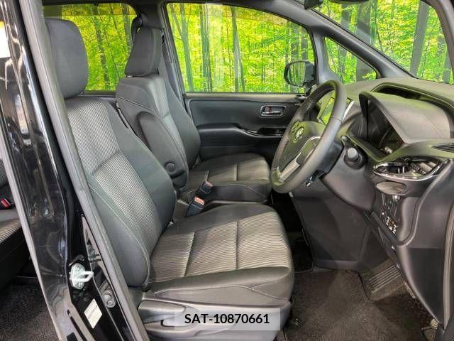 Toyota VOXY 2018-12 213314-8
