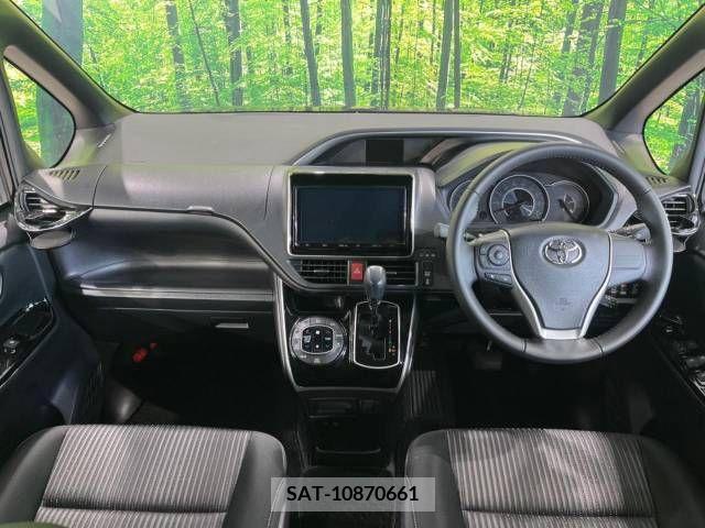 Toyota VOXY 2018-12 213314-1